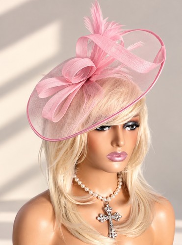 Baby pink fascinator hat - ,