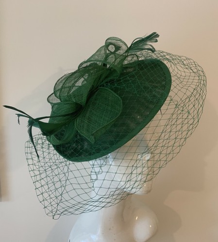 Emerald green fascinator - green, hat