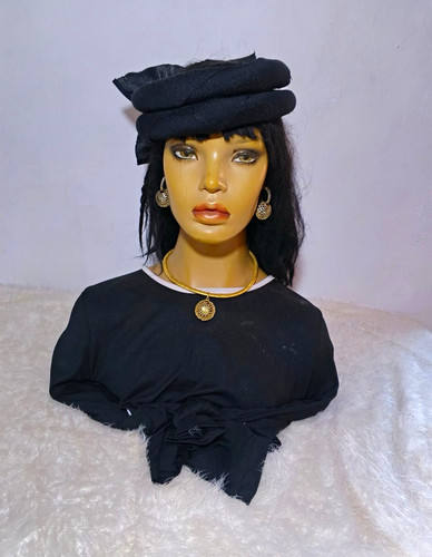 Black vintage style fascinator - black,