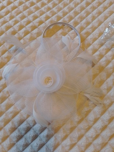 White fascinator hat for - white,